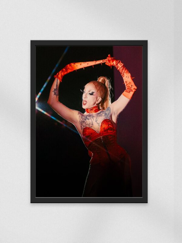 Uta Valentine – Image 2